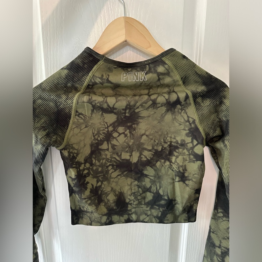 PINK Active tie dye crop long sleeve - Picture 10 of 11
